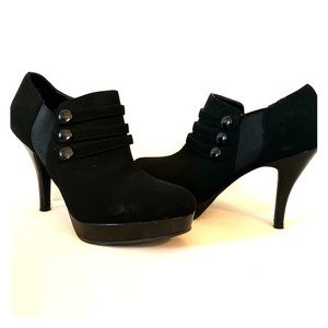 Unlisted Ankle Platform Stiletto- Black - 10M